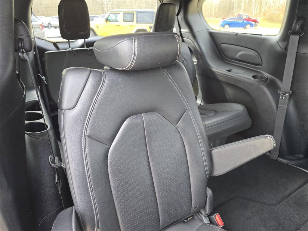 used 2018 Chrysler Pacifica car, priced at $11,977