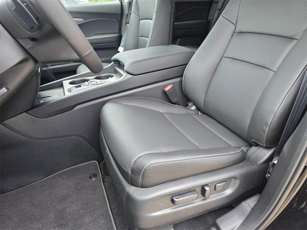 new 2025 Honda Ridgeline car, priced at $44,680