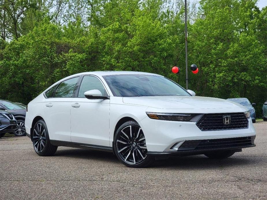 new 2024 Honda Accord Hybrid car, priced at $38,000