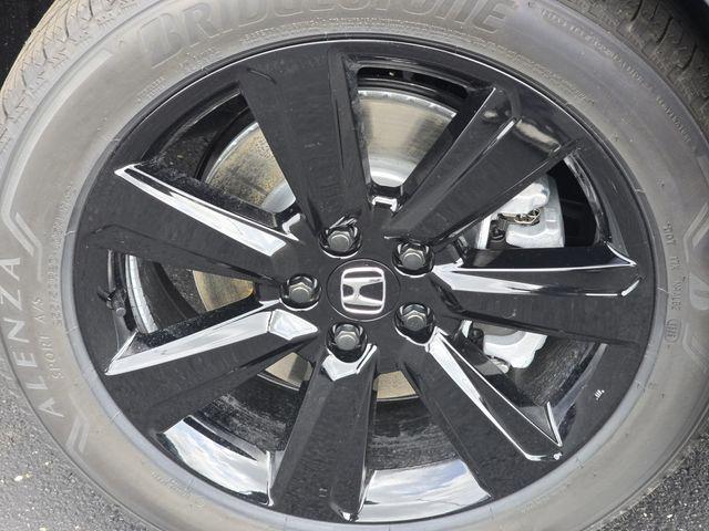 new 2025 Honda Pilot car, priced at $56,760