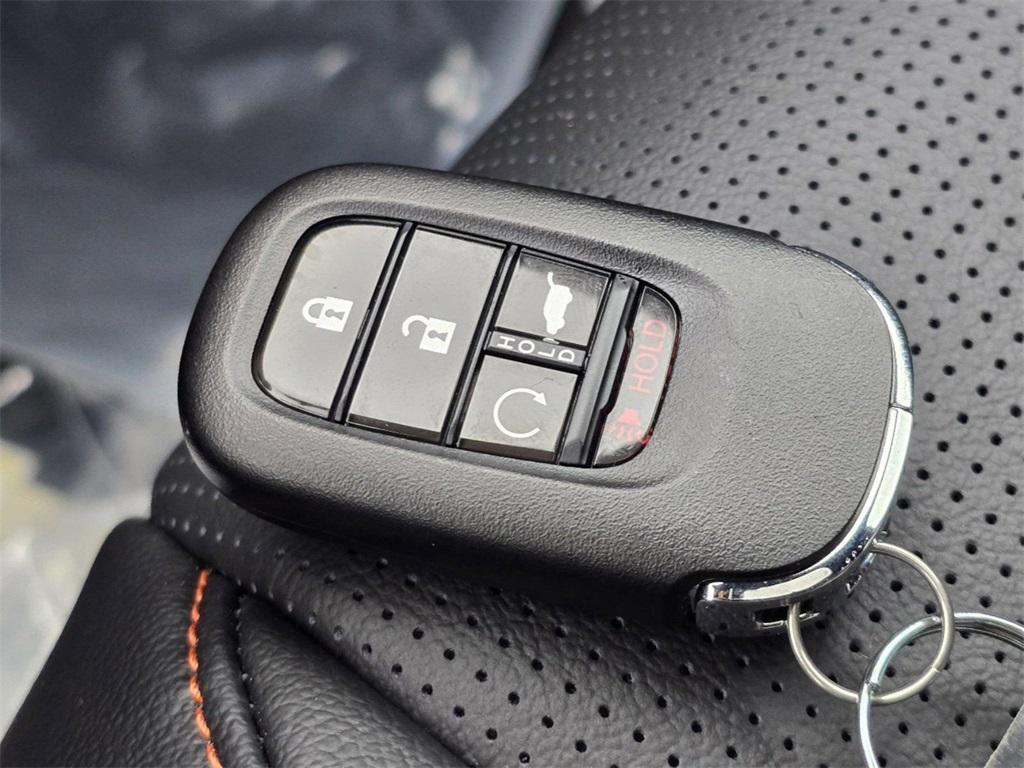 new 2025 Honda CR-V Hybrid car, priced at $40,955