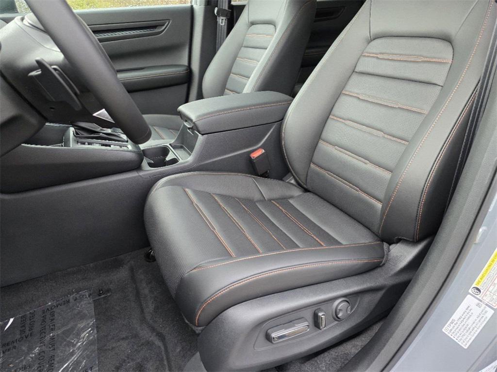 new 2025 Honda CR-V Hybrid car, priced at $40,955