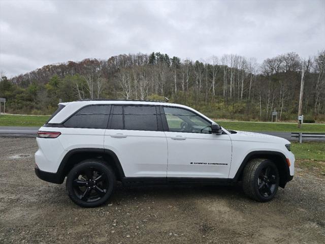 used 2023 Jeep Grand Cherokee car, priced at $33,793