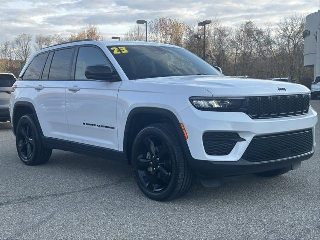 used 2023 Jeep Grand Cherokee car, priced at $35,555