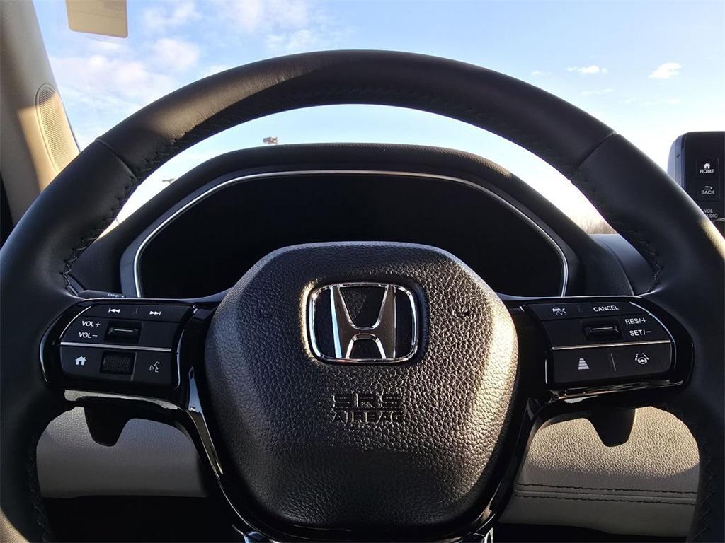 new 2025 Honda Pilot car, priced at $47,825