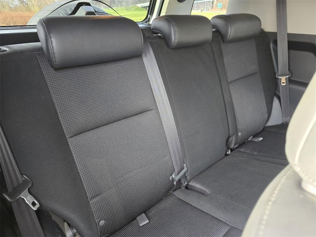 used 2007 Toyota FJ Cruiser car, priced at $13,373