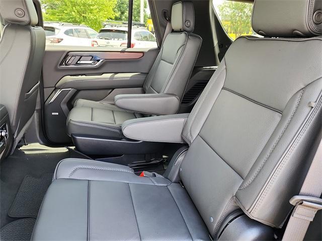 new 2025 GMC Yukon car, priced at $85,677