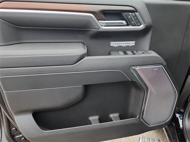 new 2025 GMC Sierra 1500 car, priced at $64,050