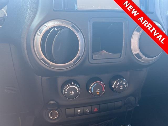 used 2014 Jeep Wrangler Unlimited car, priced at $18,500