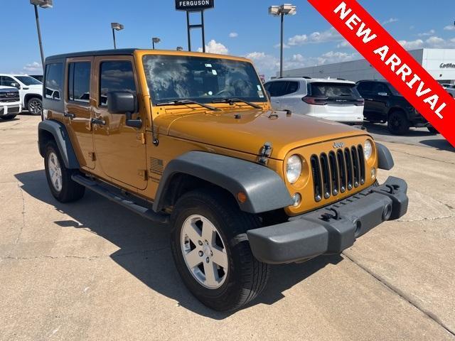 used 2014 Jeep Wrangler Unlimited car, priced at $18,500