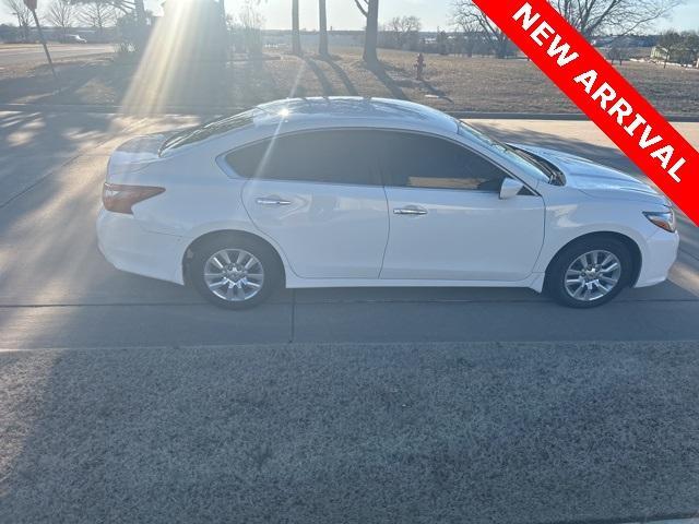 used 2018 Nissan Altima car, priced at $15,500