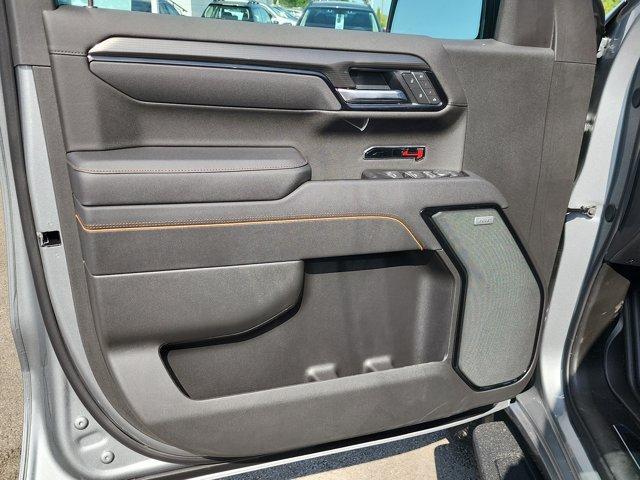 new 2025 GMC Sierra 1500 car, priced at $64,200