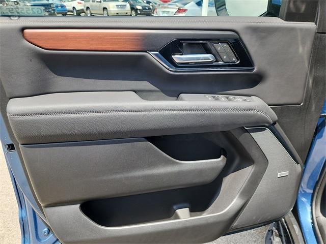 new 2025 GMC Yukon XL car, priced at $84,353