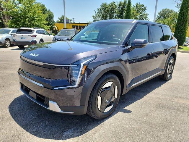 new 2026 Kia EV9 car, priced at $53,820
