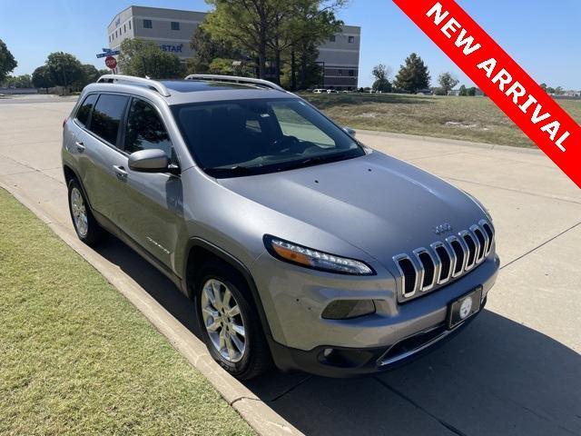 used 2016 Jeep Cherokee car, priced at $15,500