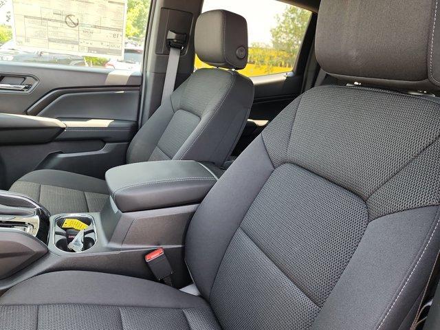 new 2025 GMC Canyon car, priced at $39,915