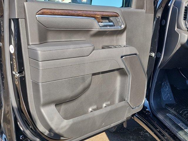 new 2025 GMC Sierra 1500 car, priced at $51,070