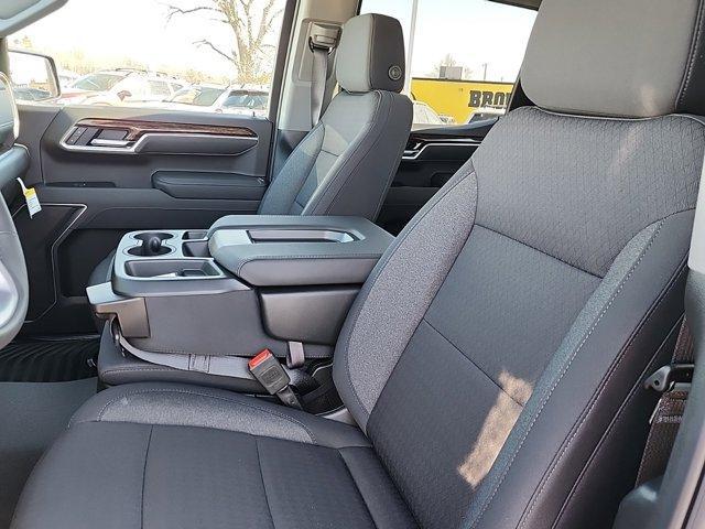 new 2025 GMC Sierra 1500 car, priced at $51,070