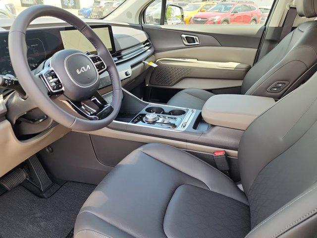 new 2025 Kia Carnival Hybrid car, priced at $47,971