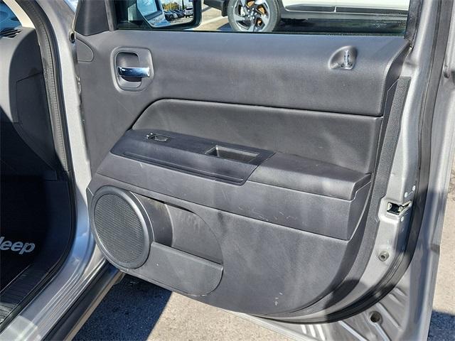 used 2015 Jeep Patriot car, priced at $6,000