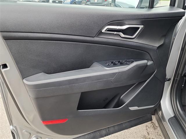 new 2026 Kia Sportage Hybrid car, priced at $30,231