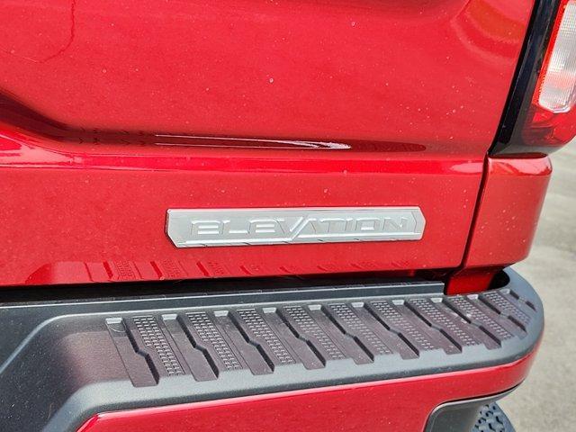 new 2024 GMC Sierra 1500 car, priced at $51,070