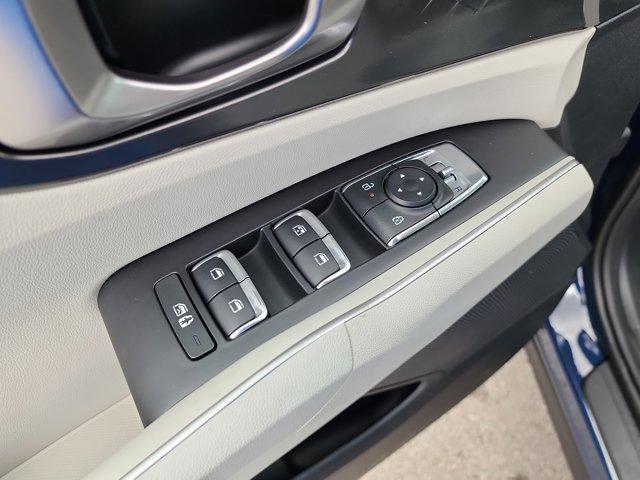 new 2025 Kia Sorento car, priced at $34,243