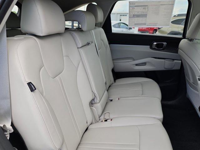 new 2025 Kia Sorento car, priced at $34,243