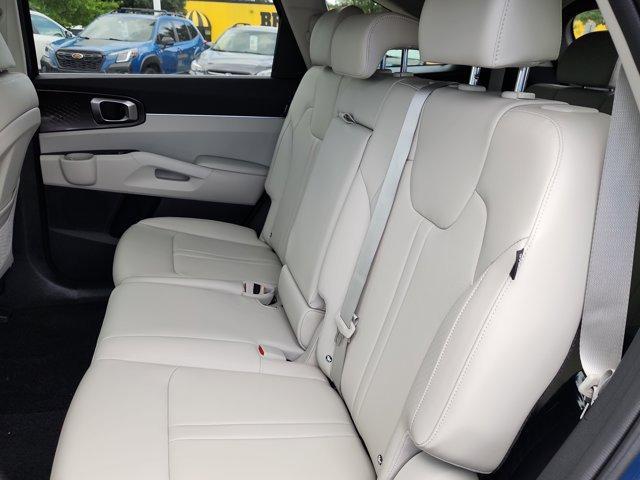 new 2025 Kia Sorento car, priced at $34,243