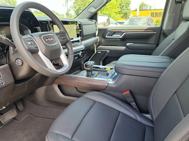 new 2025 GMC Sierra 1500 car, priced at $52,655