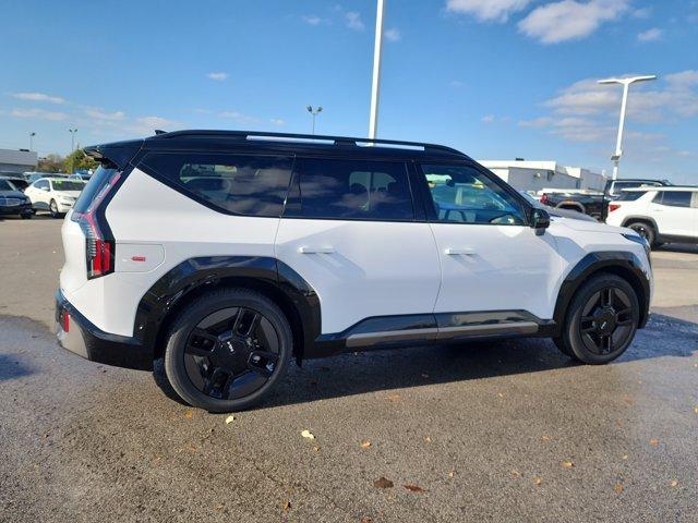 new 2026 Kia EV9 car, priced at $60,130