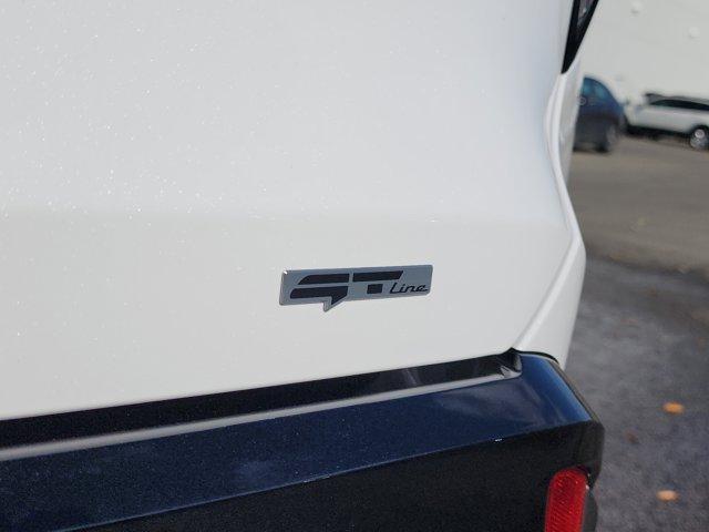 new 2026 Kia EV9 car, priced at $60,130