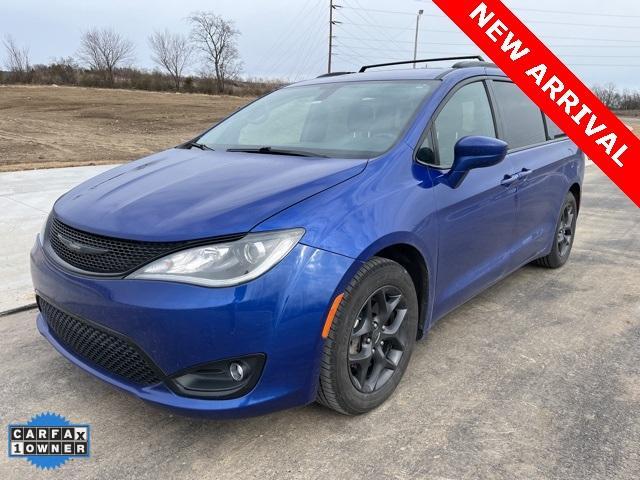 used 2019 Chrysler Pacifica car, priced at $16,500