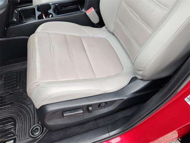 used 2020 Honda CR-V car, priced at $25,000