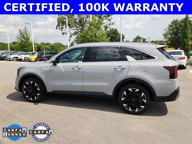 used 2025 Kia Sorento car, priced at $37,000