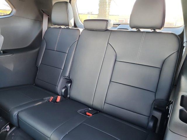 new 2025 GMC Acadia car, priced at $51,289