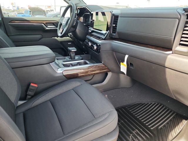 new 2025 GMC Sierra 1500 car, priced at $54,400