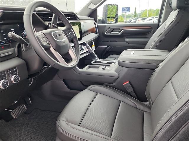 new 2025 GMC Sierra 3500 car, priced at $85,360