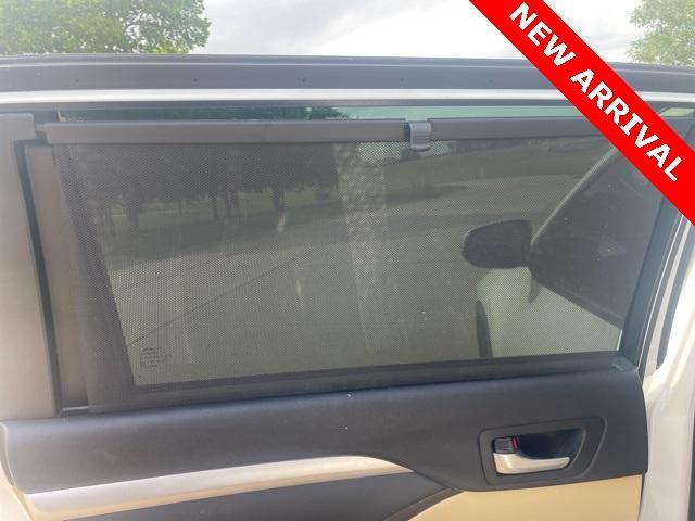 used 2016 Toyota Highlander car, priced at $20,000