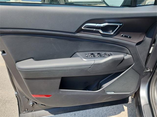 new 2026 Kia Sportage Hybrid car, priced at $40,130