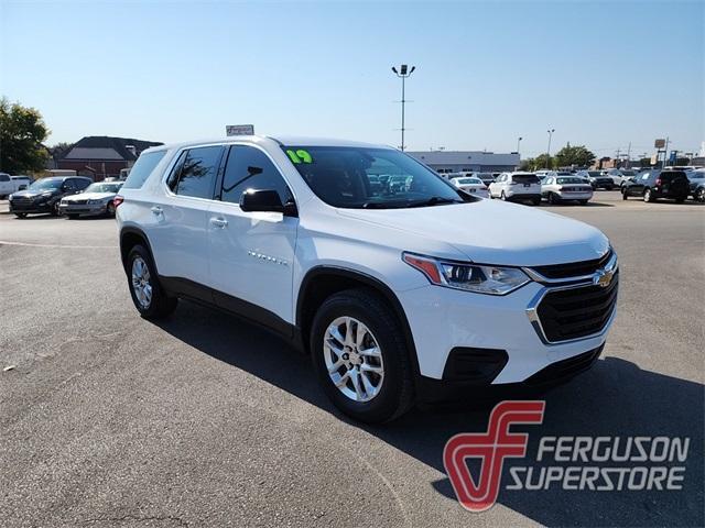 used 2019 Chevrolet Traverse car, priced at $22,500