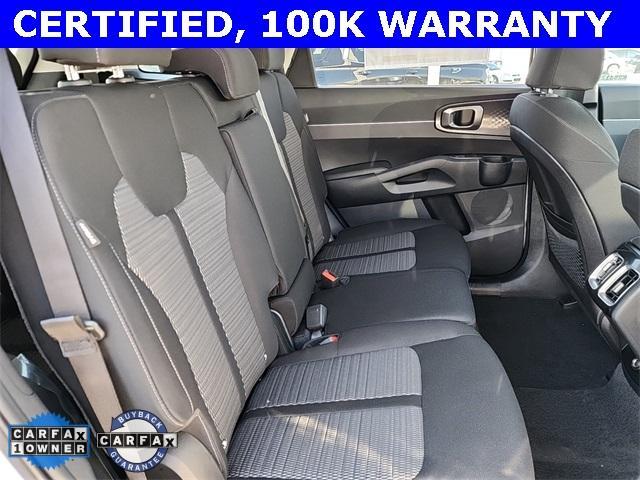 used 2025 Kia Sorento car, priced at $29,000