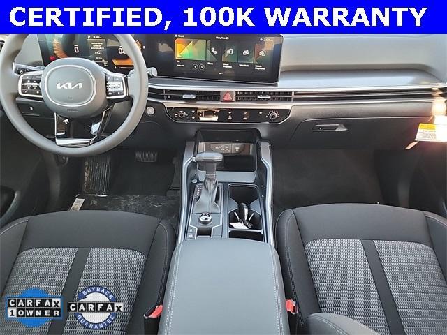 used 2025 Kia Sorento car, priced at $29,000