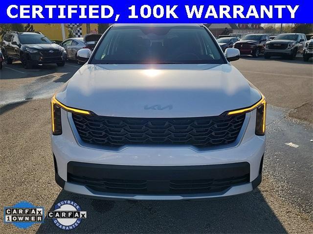 used 2025 Kia Sorento car, priced at $29,000
