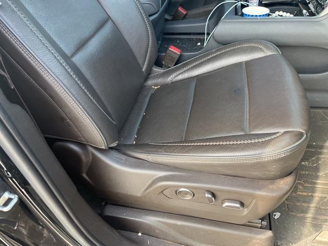 used 2021 GMC Yukon car, priced at $40,000