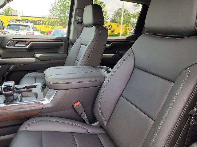 new 2025 GMC Sierra 1500 car, priced at $55,820