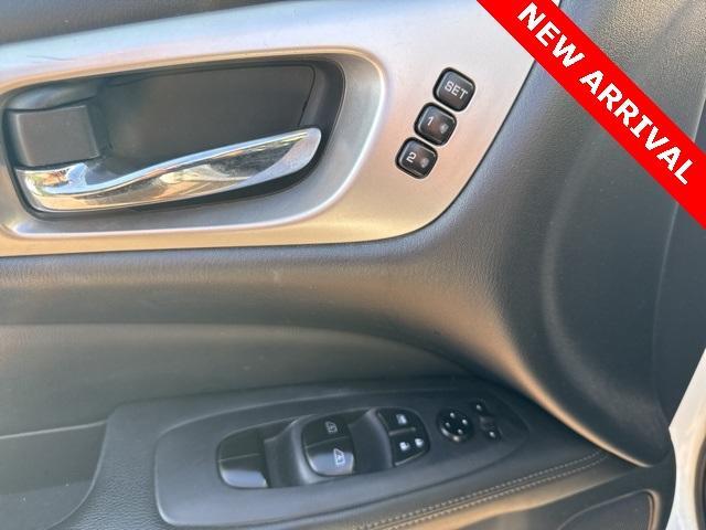 used 2020 Nissan Pathfinder car, priced at $20,000