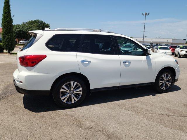 used 2020 Nissan Pathfinder car, priced at $18,000