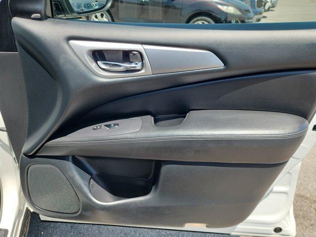 used 2020 Nissan Pathfinder car, priced at $18,000