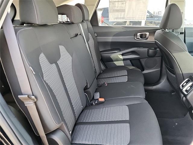 new 2025 Kia Sorento car, priced at $28,672